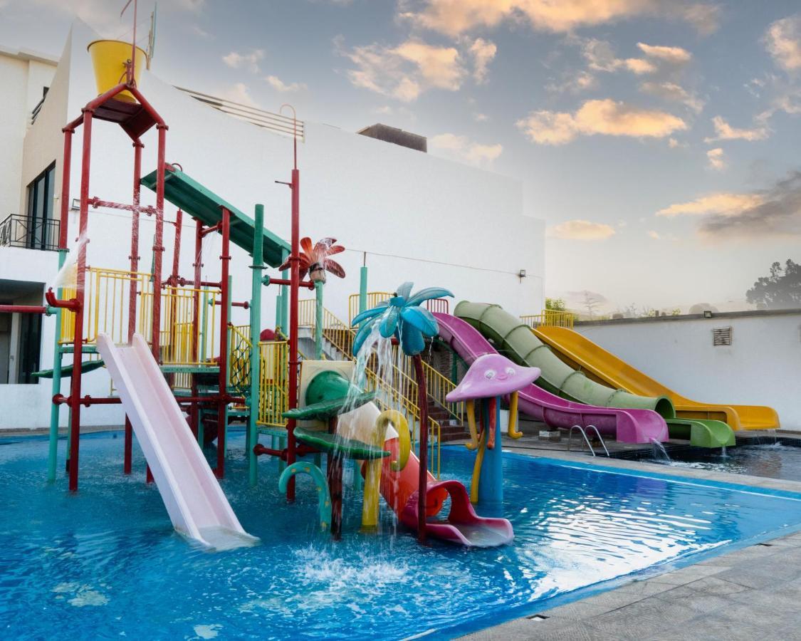 Nordic Resort Al-Manamah Bagian luar foto